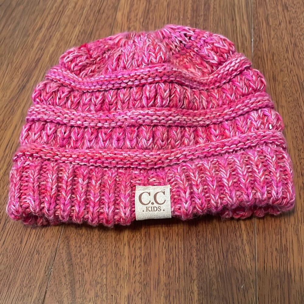 Beanie with Ponytail Hole